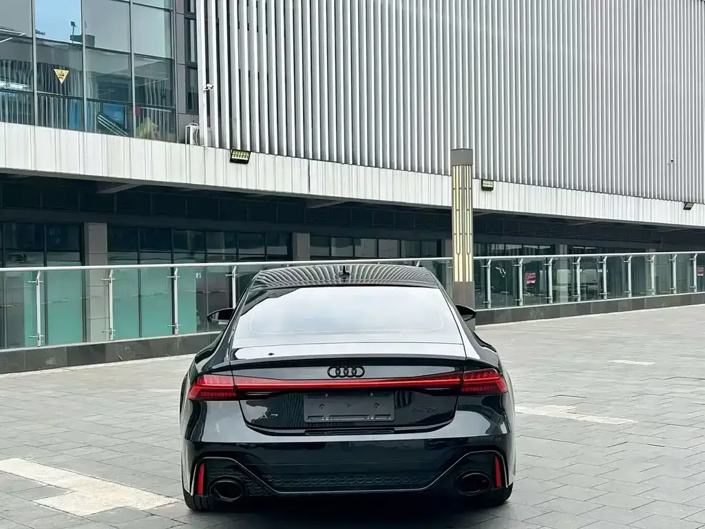 Audi A7 2021 из CN, фото 5
