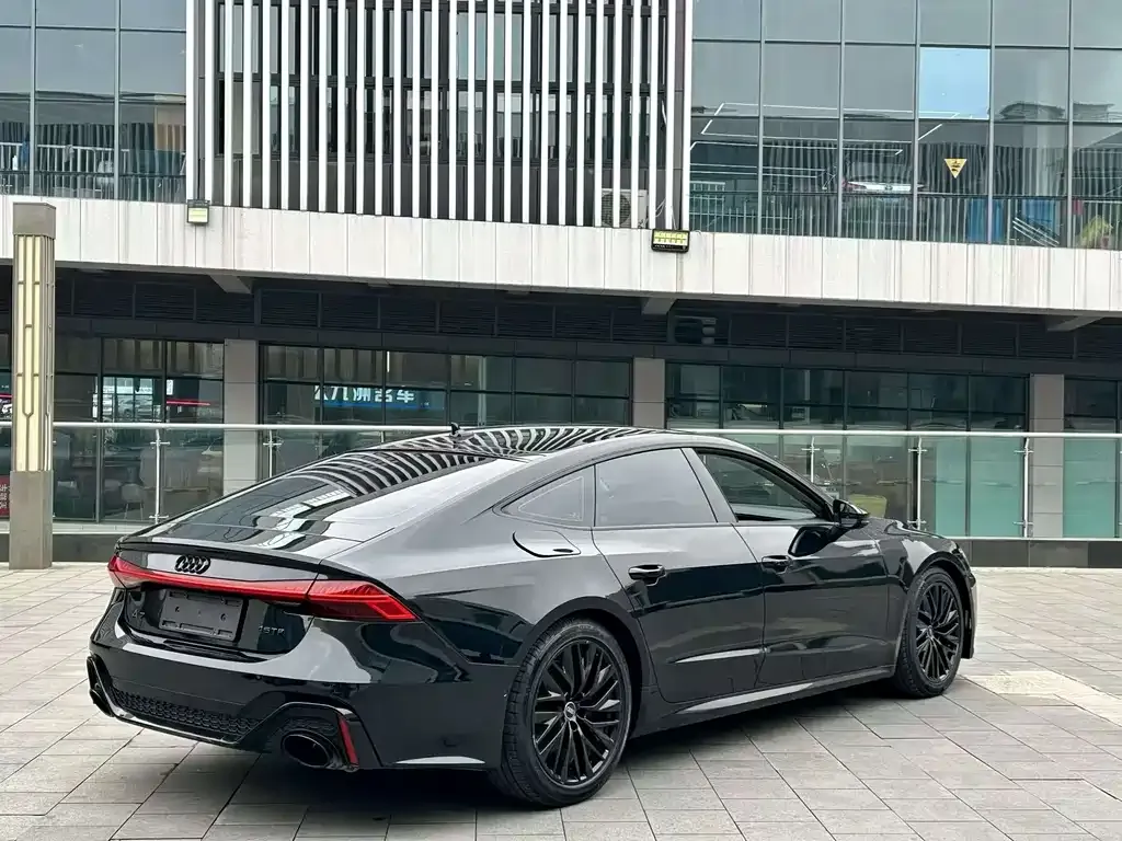 Audi A7 2021 из CN, фото 9