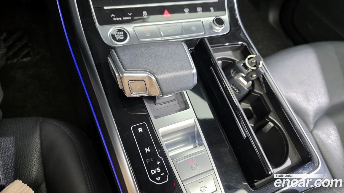 Audi Q7 2021 из KR, фото 6