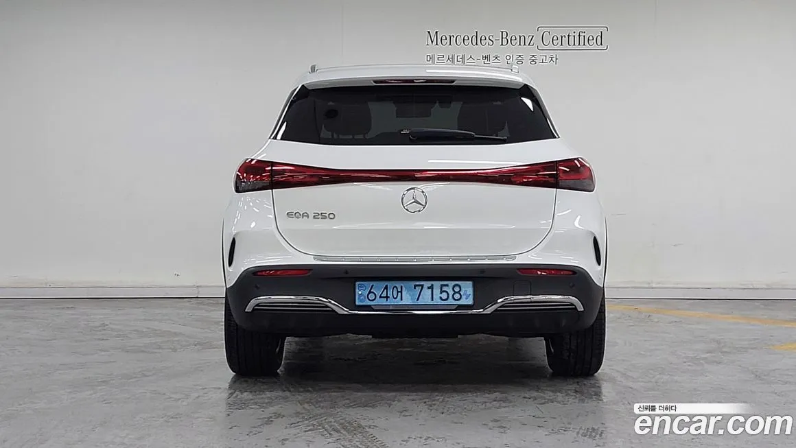 Mercedes-Benz EQA — фото 6