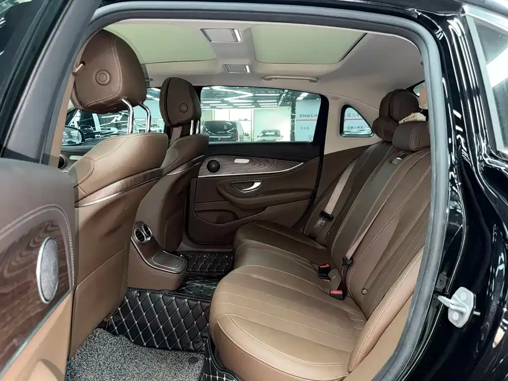 Mercedes-Benz E-Class New Energy — фото 5