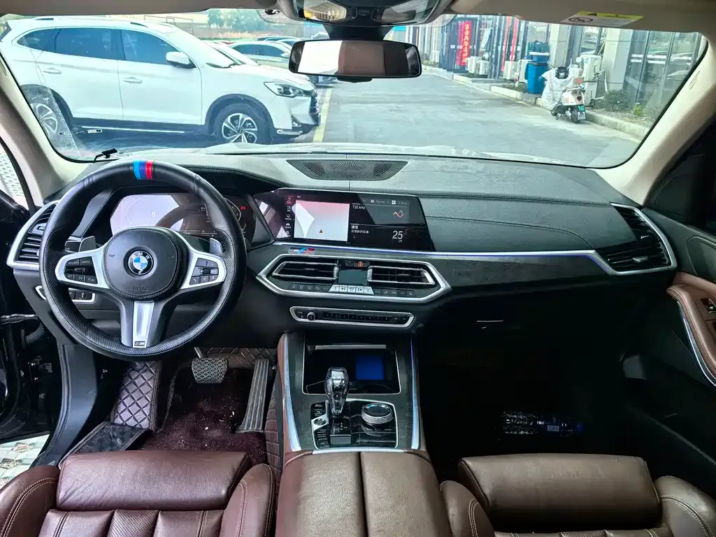 BMW X5 (Import) — фото 9