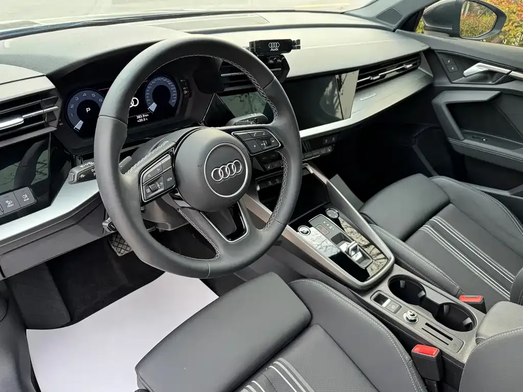Audi A3 — фото 2