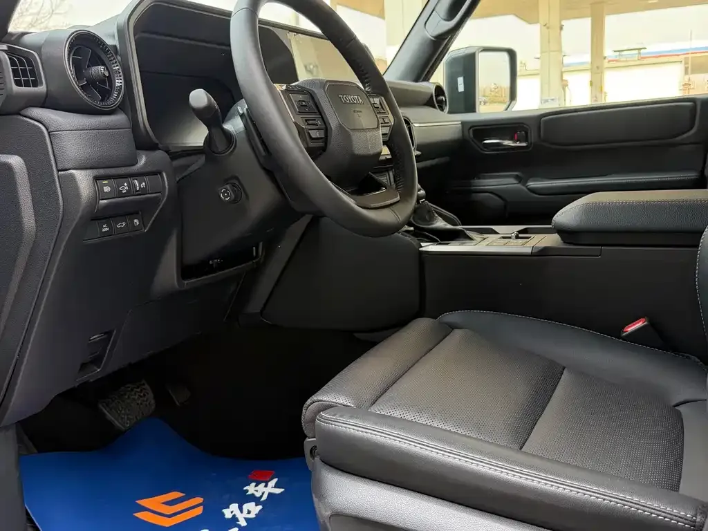 Toyota Prado 2026 из CN, фото 2