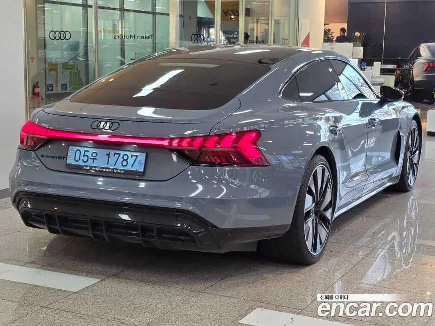 Audi e-tron GT 2023 из KR, фото 6