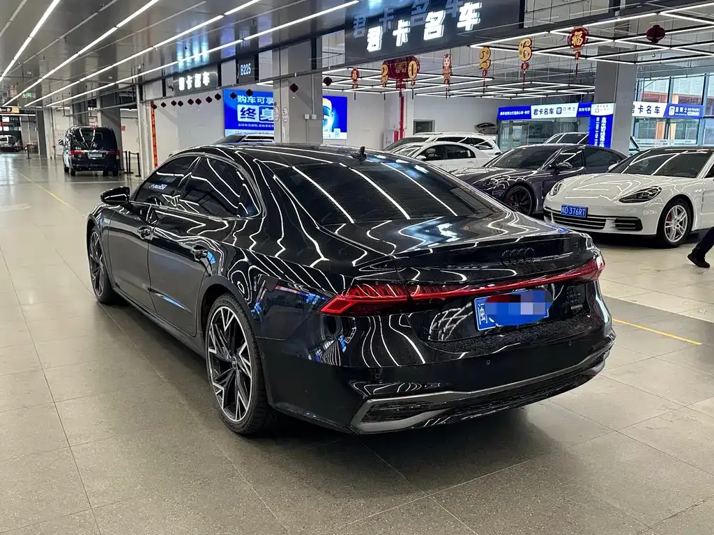 Audi A7L 2025 из CN, фото 3