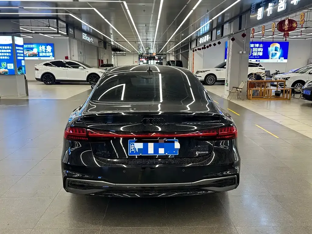 Audi A7L 2025 из CN, фото 9