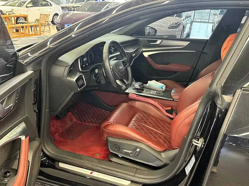 Audi A7L 2025 из CN, фото 10