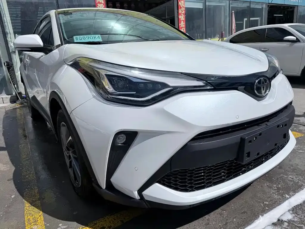 Toyota C-HR — фото 8