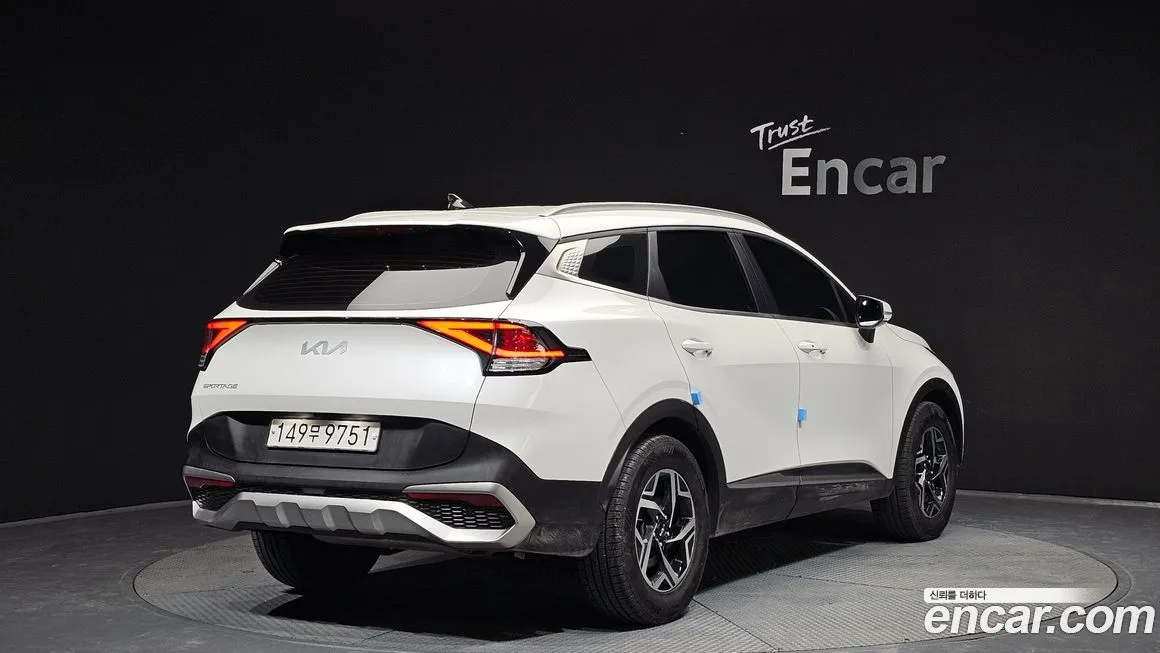 Kia Sportage — фото 8