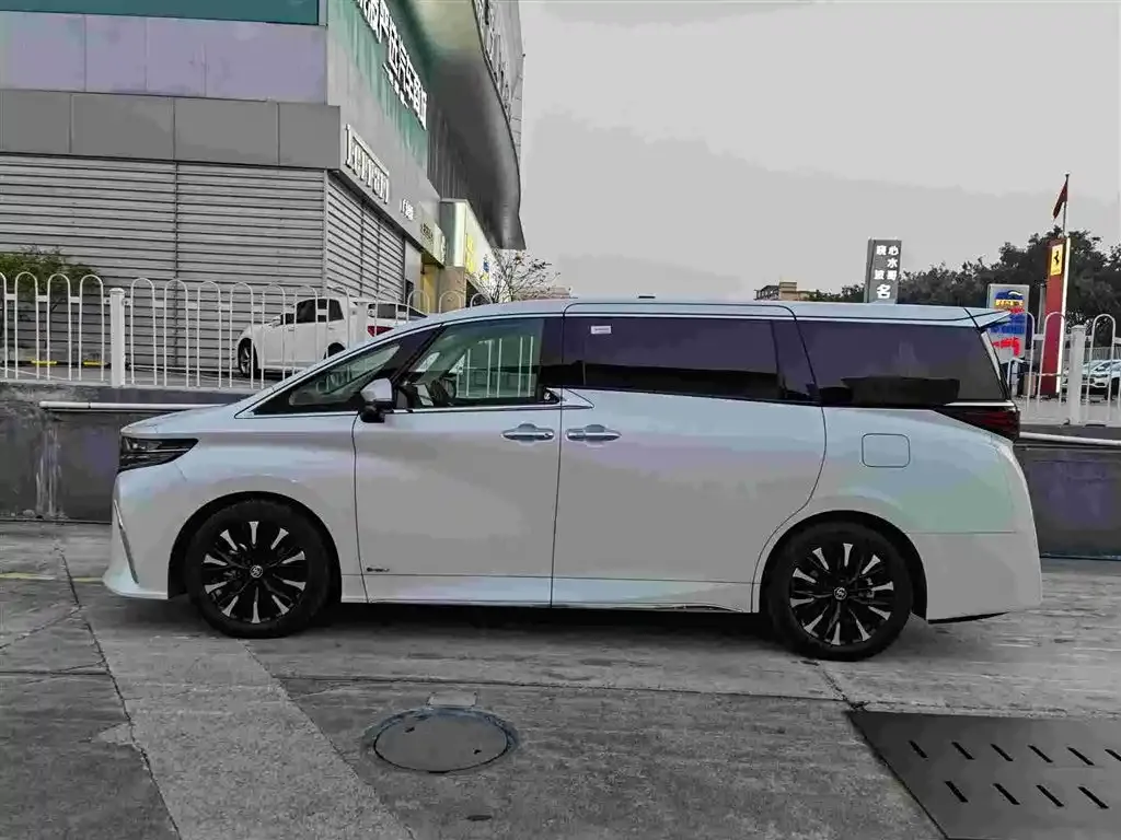 Toyota Alphard 2024 из CN, фото 8