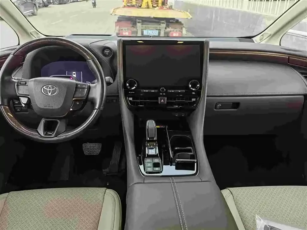 Toyota Alphard 2024 из CN, фото 5