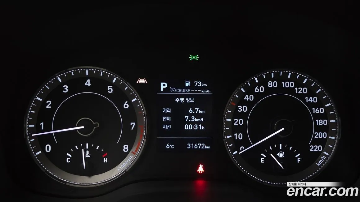 Hyundai Venue — фото 2