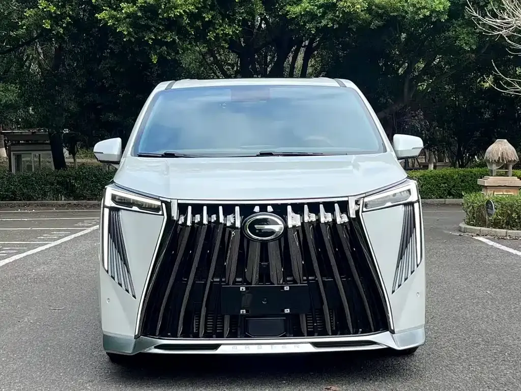 GAC Motor Trumpchi M8 — фото 8