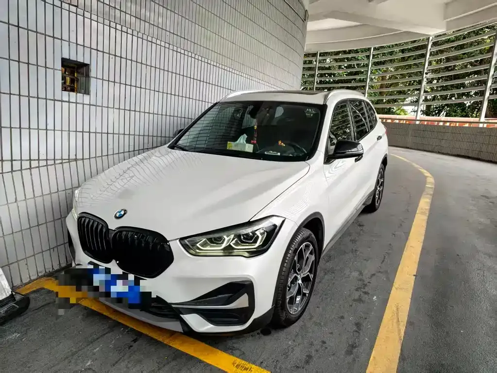 BMW X1 2022 из CN, фото 1