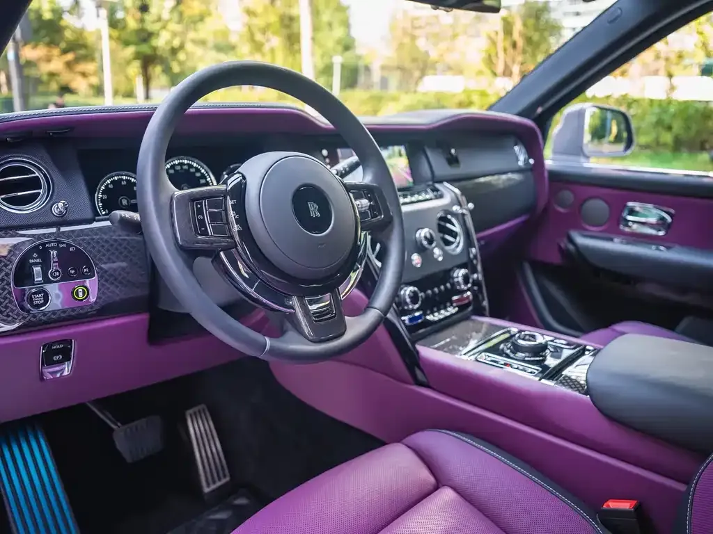 Rolls-Royce Cullinan 2021 из CN, фото 10