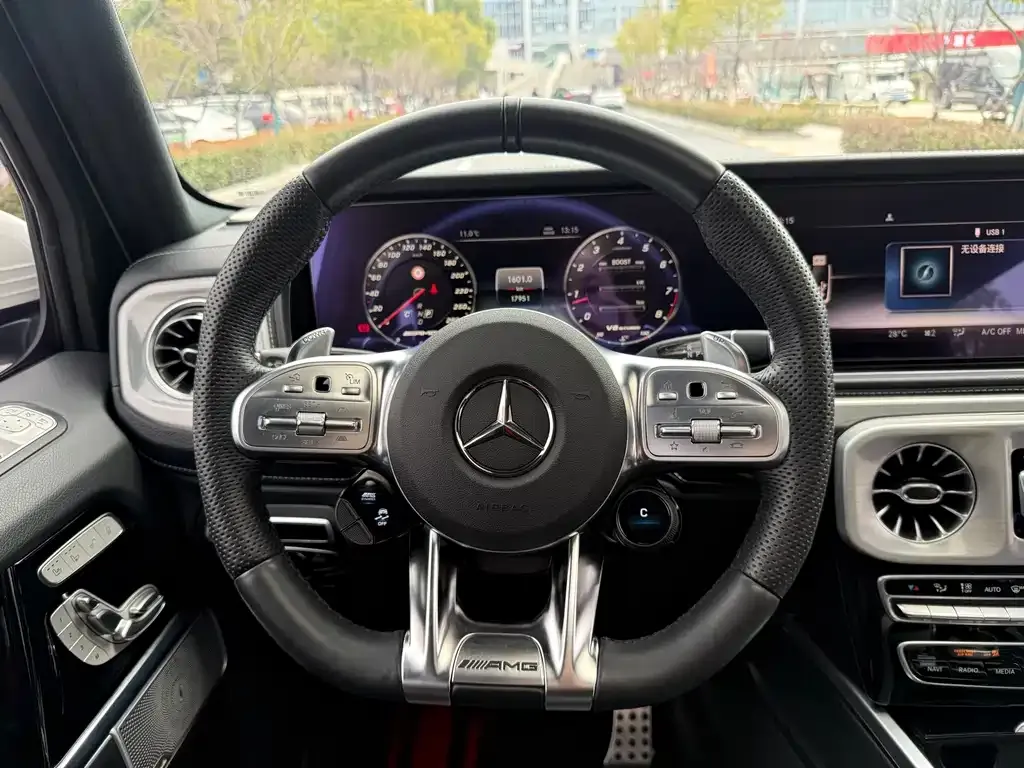 Mercedes-Benz G-Class AMG — фото 7
