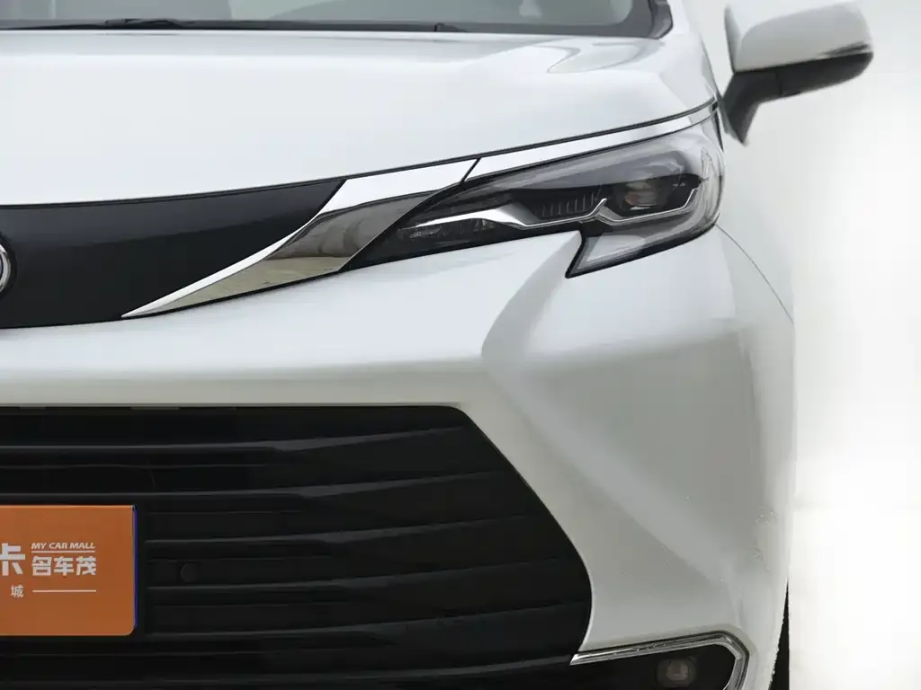 Toyota Sienna 2024 из CN, фото 7