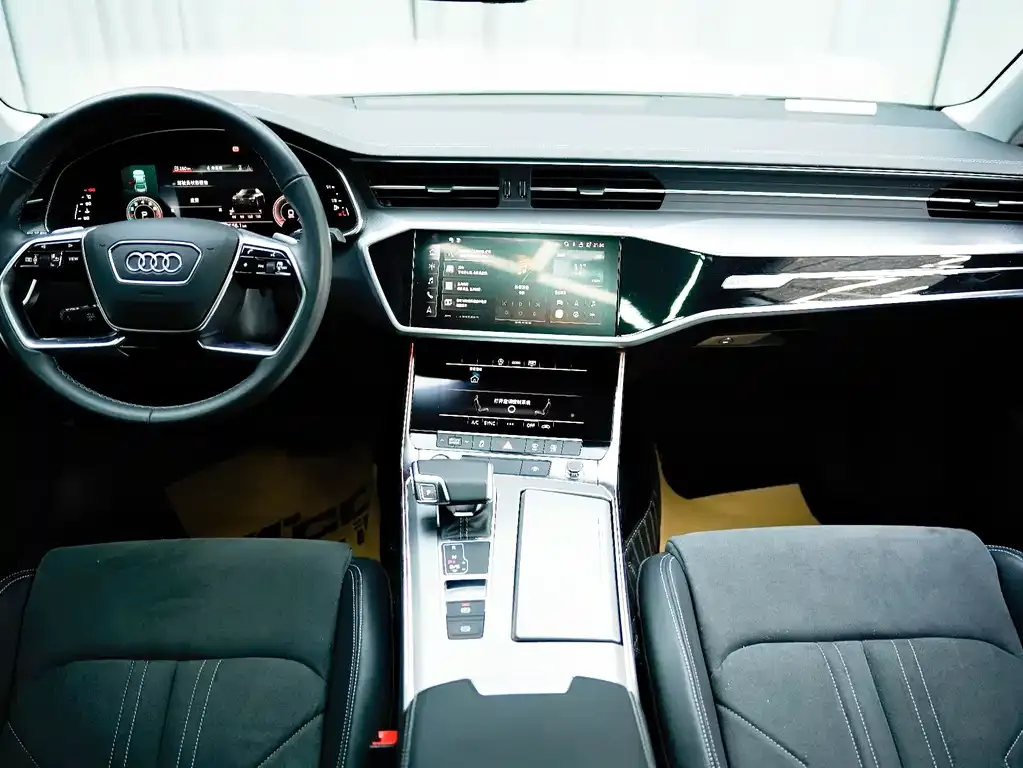 Audi A7L — фото 6