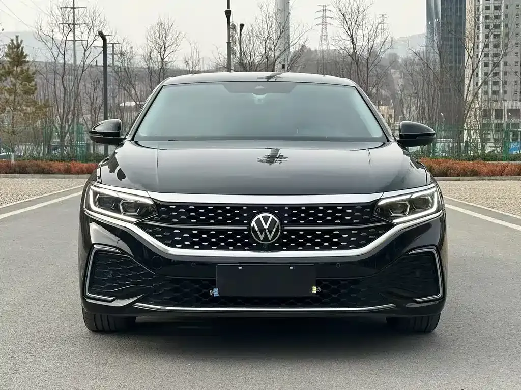 Volkswagen Passat 2023 из CN, фото 7
