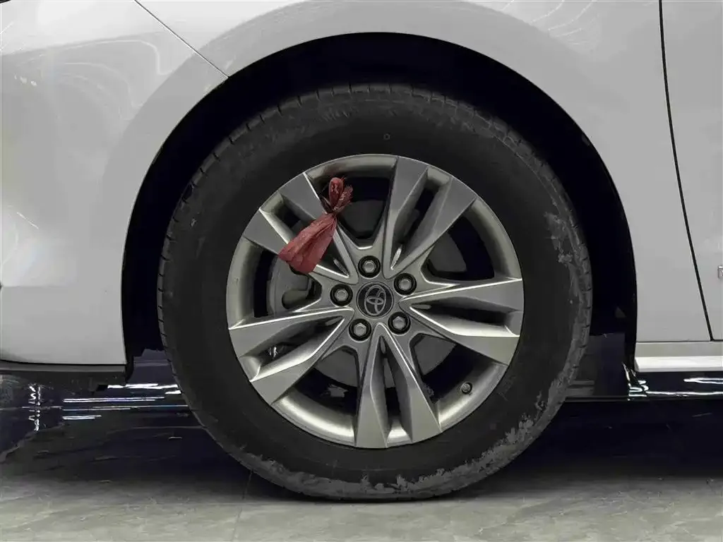 Toyota Sienna 2023 из CN, фото 9