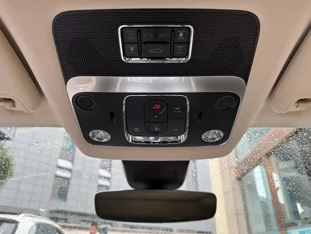 Bentley Flying Spur 2023 из CN, фото 2