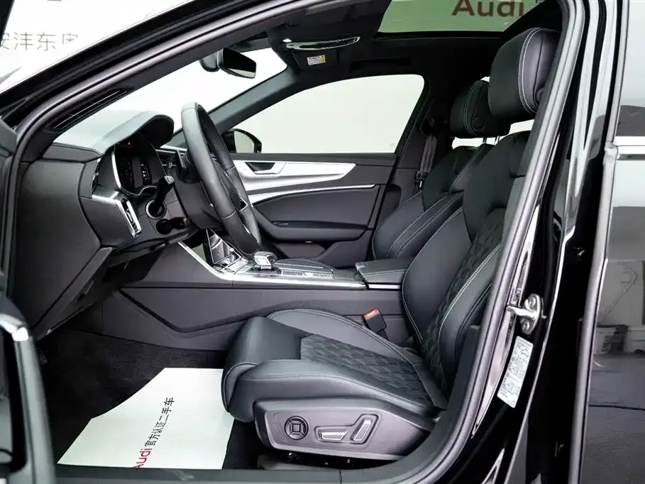 Audi A6L 2025 из CN, фото 3