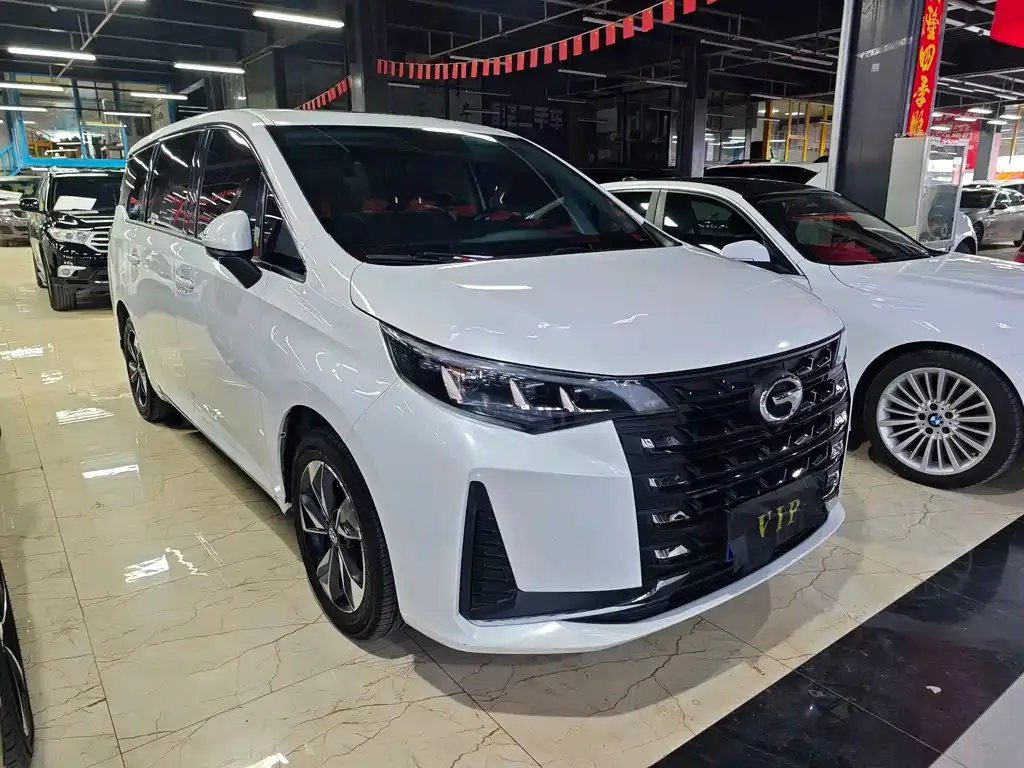 GAC Motor Trumpchi M6 — фото 10