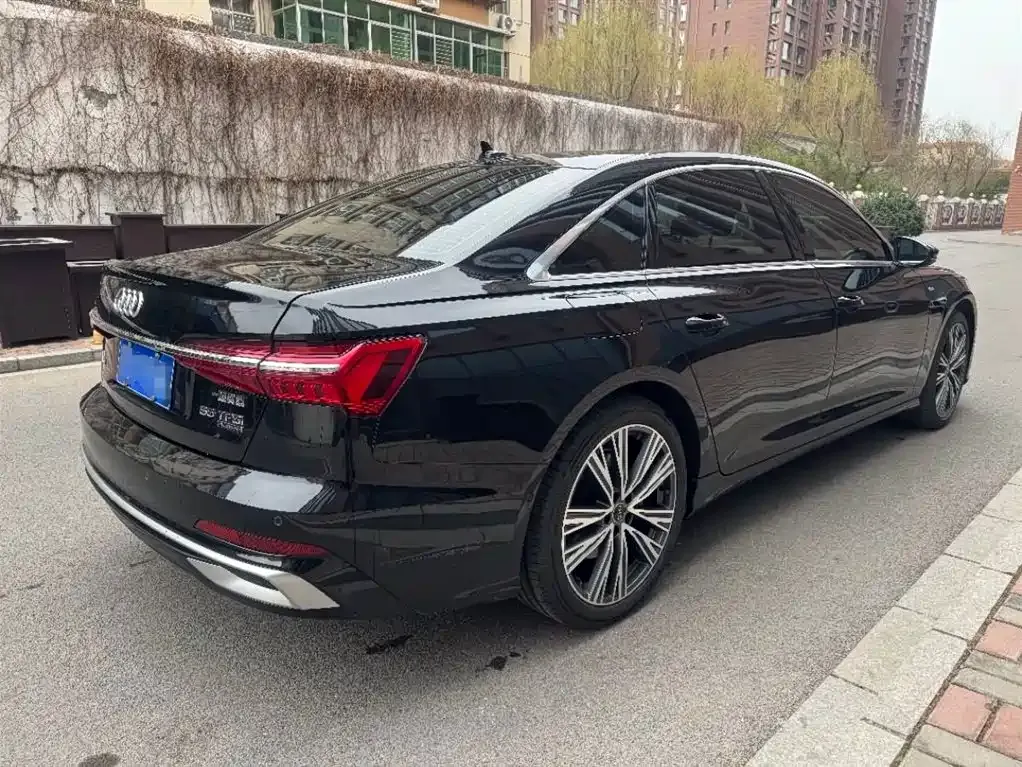 Audi A6L 2024 из CN, фото 5