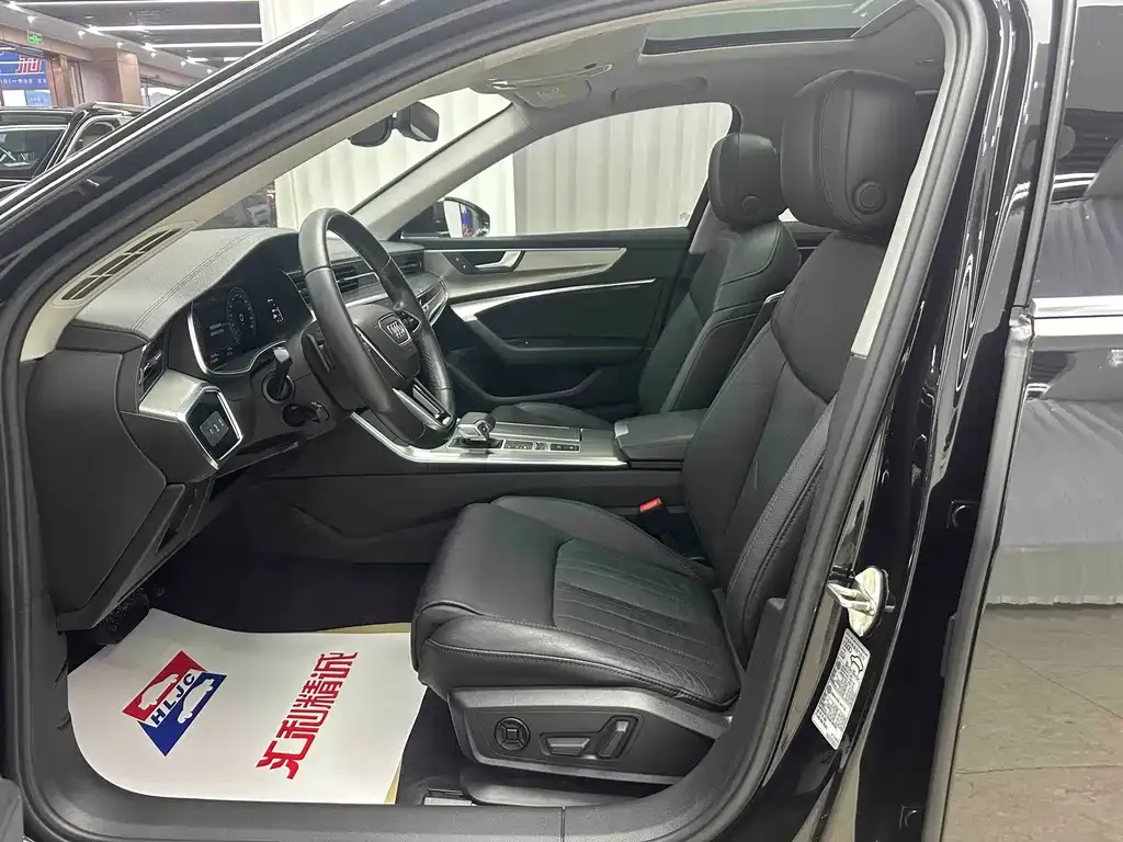 Audi A6L 2021 из CN, фото 9