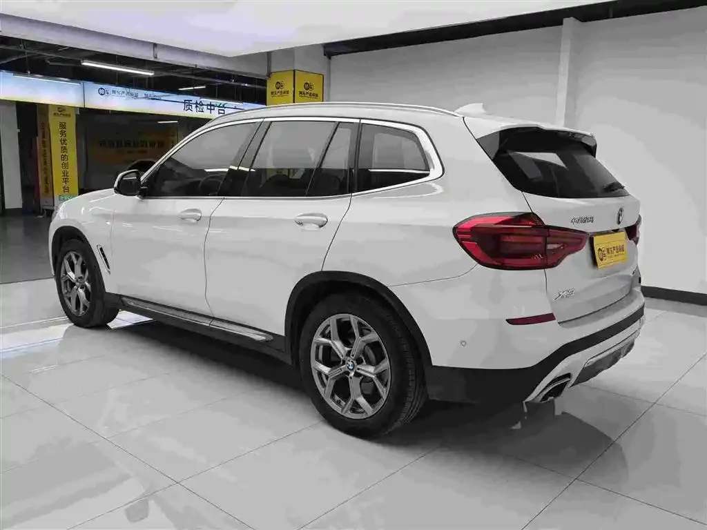 BMW X3 — фото 4