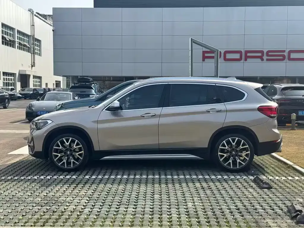 BMW X1 2022 из CN, фото 3