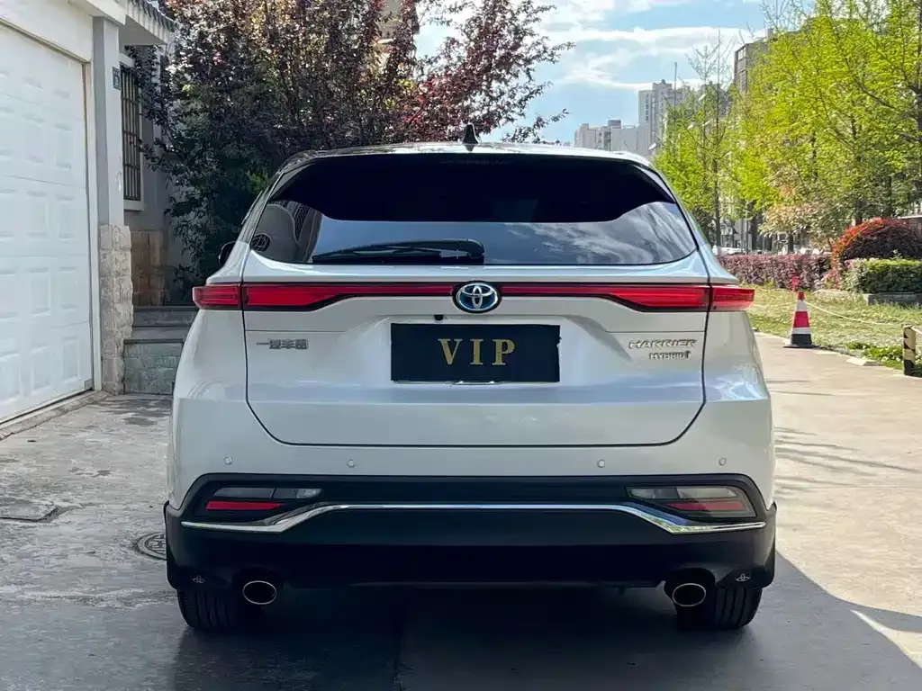 Toyota Harrier — фото 8