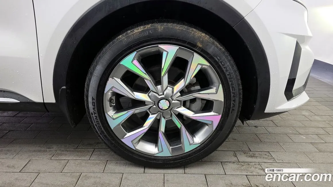 Kia Sorento — фото 10