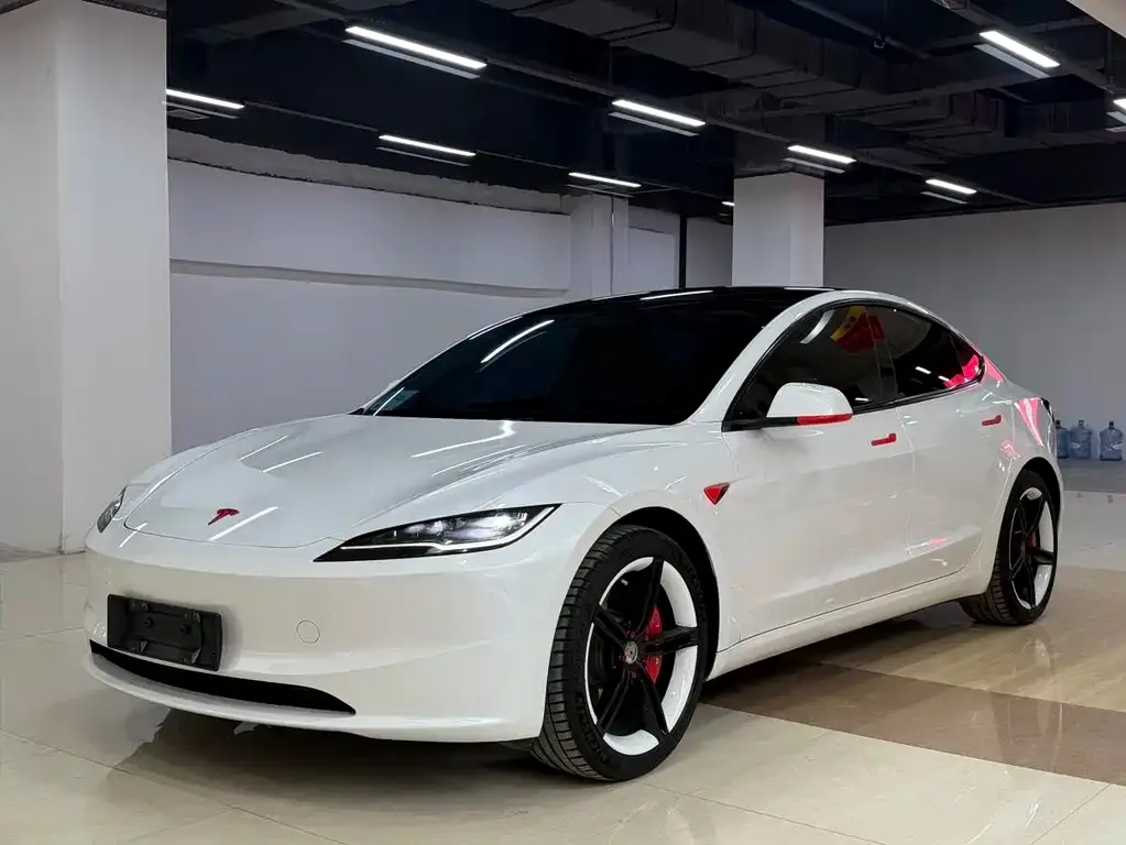 Tesla Model 3 2024 из CN, фото 4