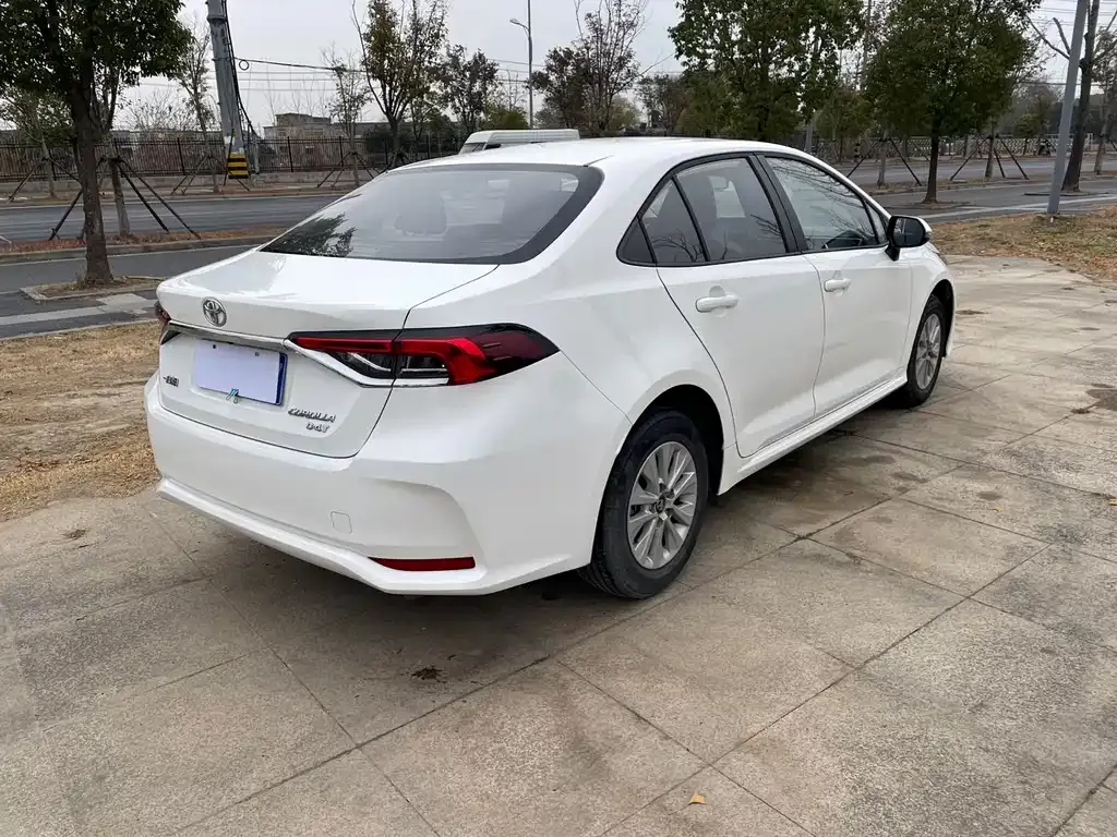 Toyota Corolla 2022 из CN, фото 7