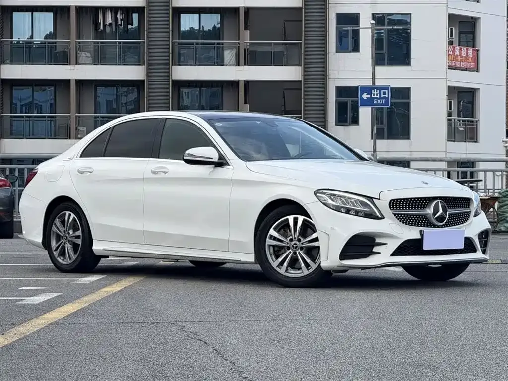 Mercedes-Benz C-Class — фото 9