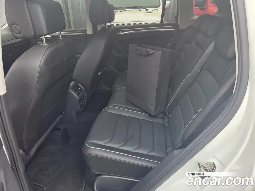 Volkswagen Tiguan 2023 из KR, фото 1