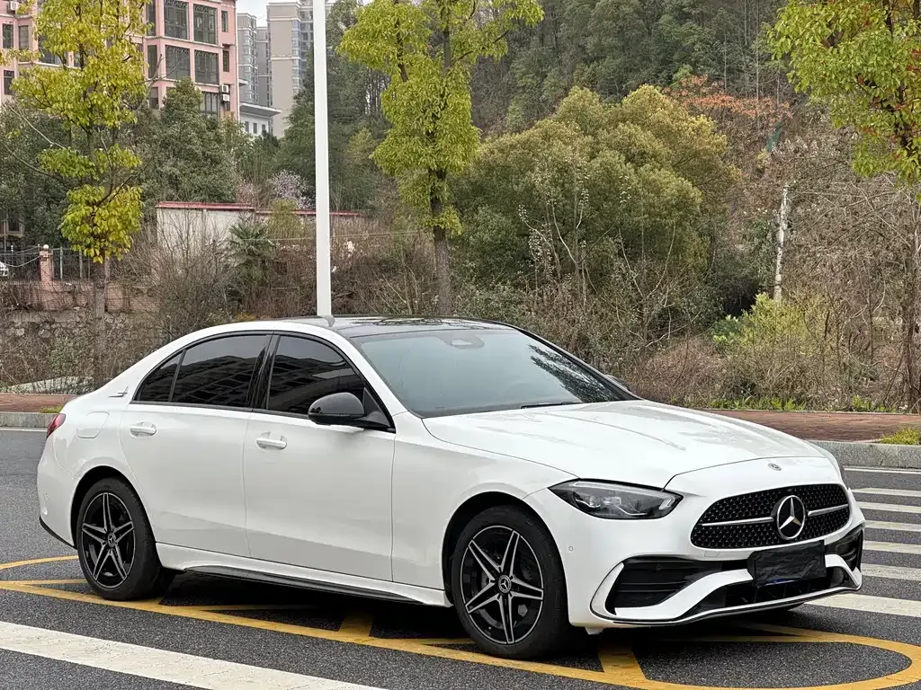 Mercedes-Benz C-Class — фото 10