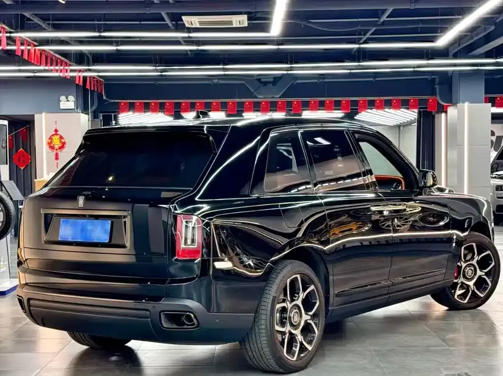 Rolls-Royce Cullinan 2023 из CN, фото 4