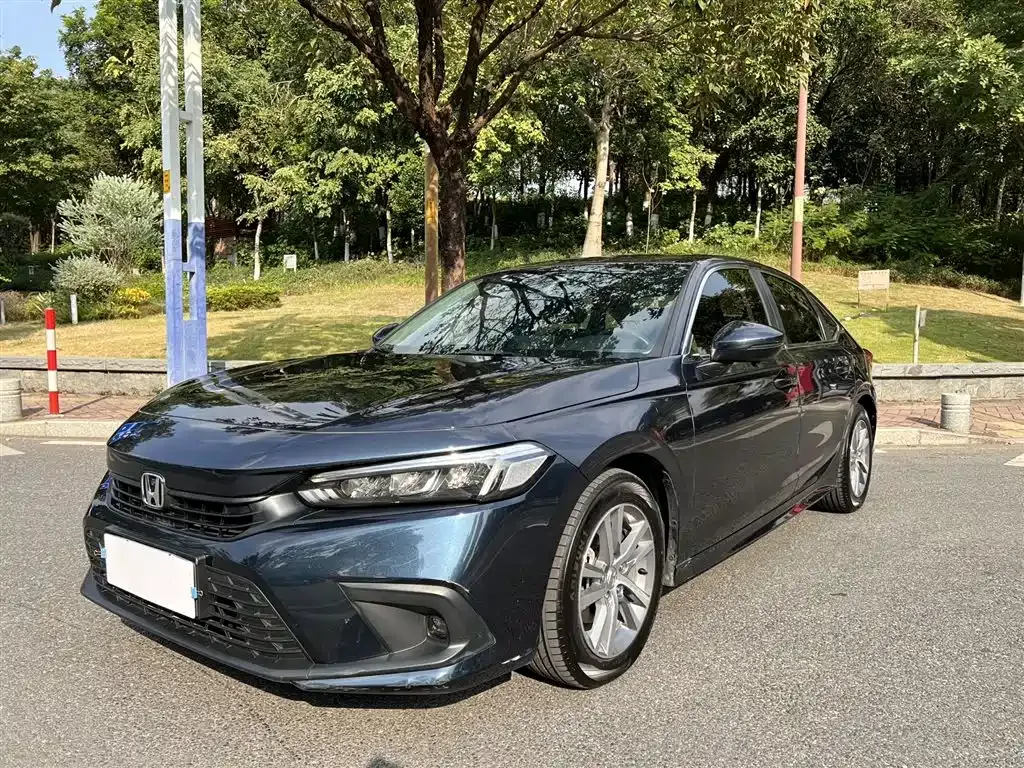 Honda Civic — фото 1