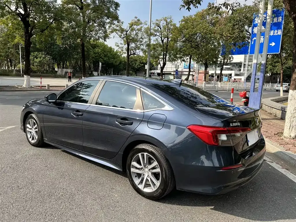 Honda Civic — фото 8