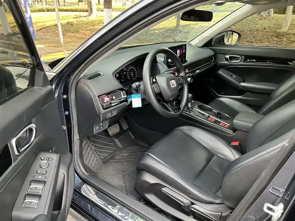 Honda Civic — фото 7