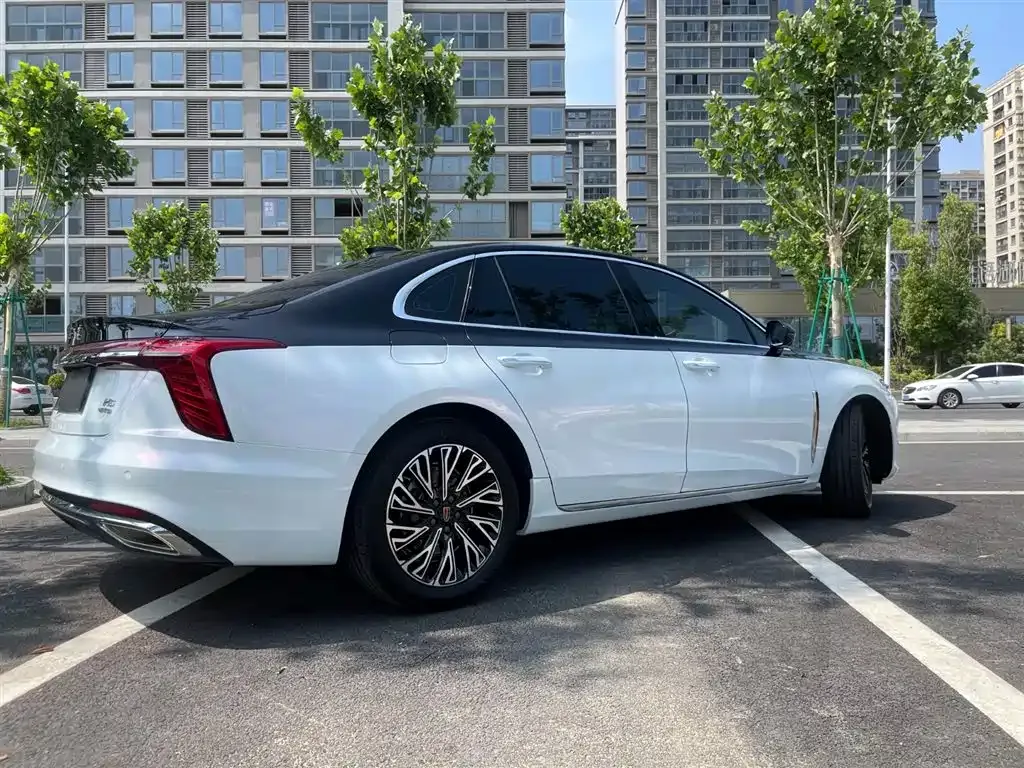 Hongqi H5 — фото 3