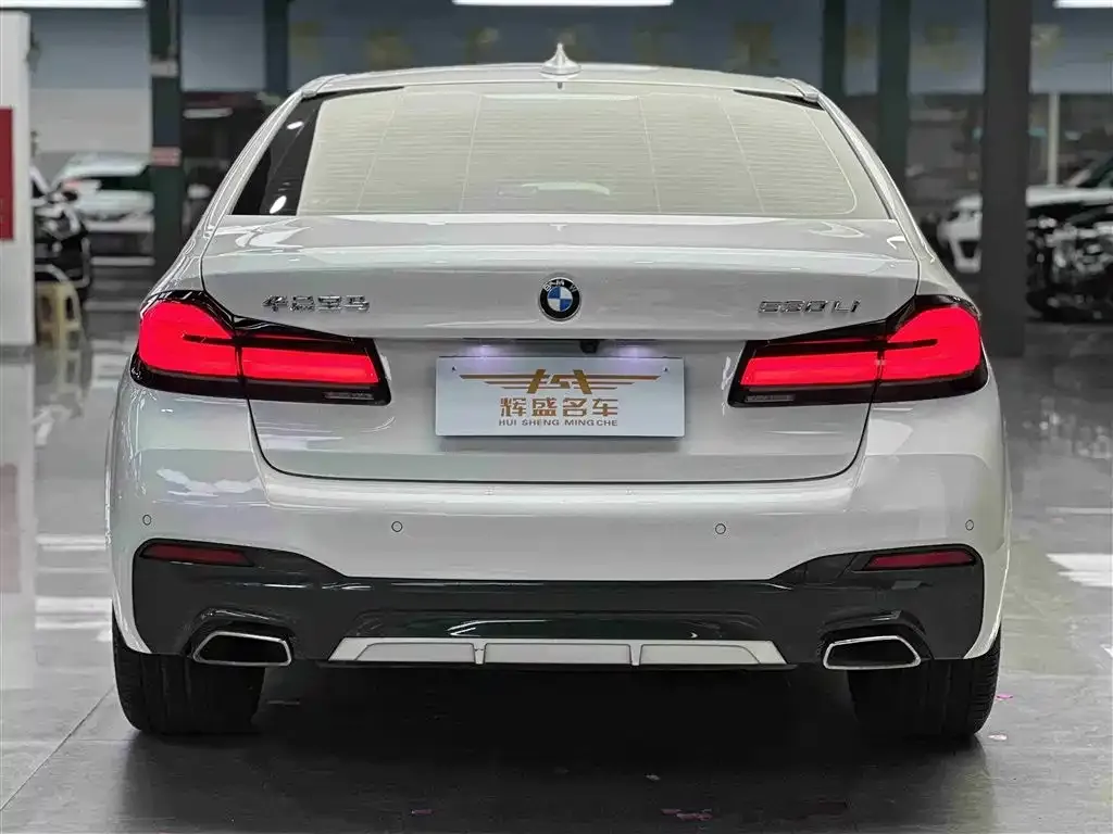 BMW 5 Series — фото 2