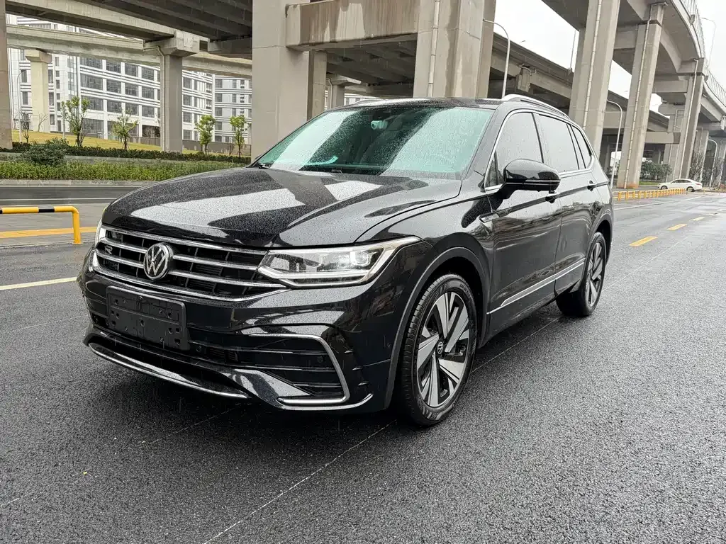 Volkswagen Tiguan L 2023 из CN, фото 1
