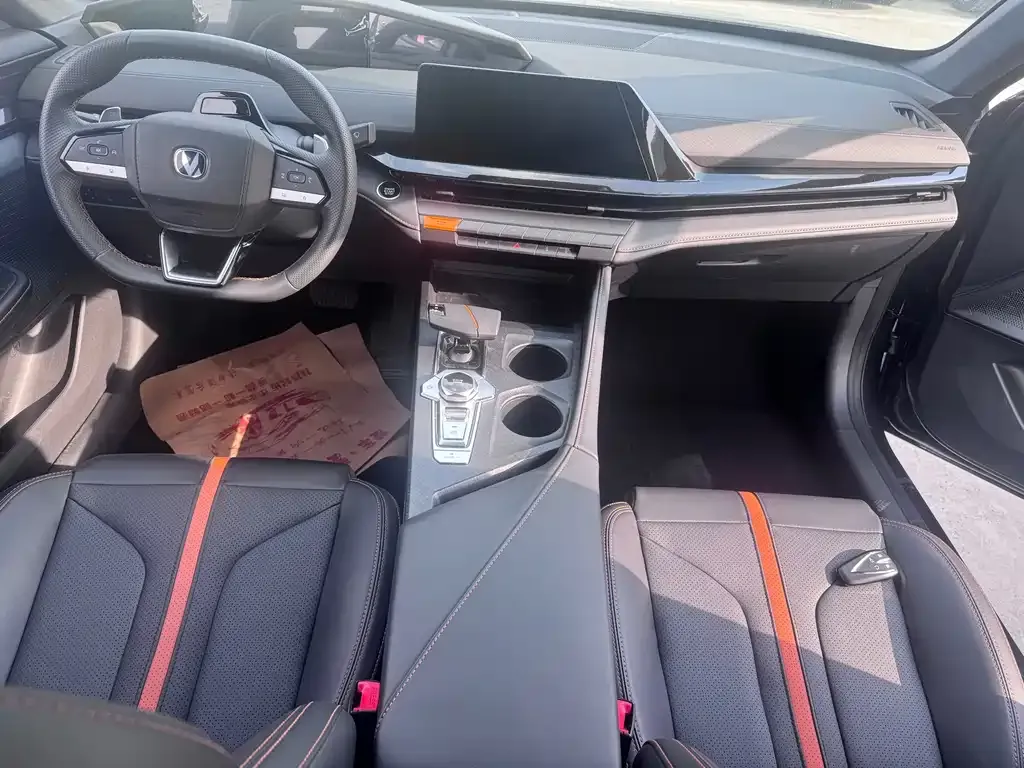 Changan UNI-V — фото 6