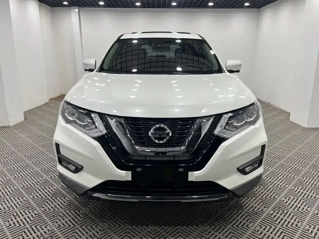 Nissan X-Trail — фото 5