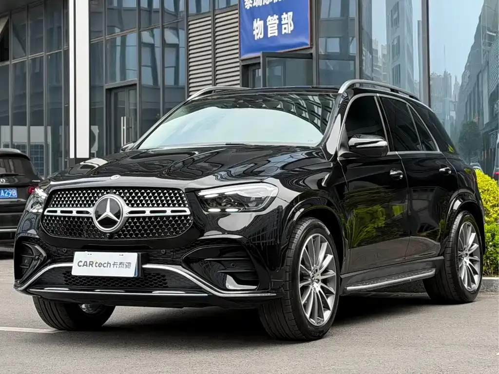 Mercedes-Benz GLE — фото 1