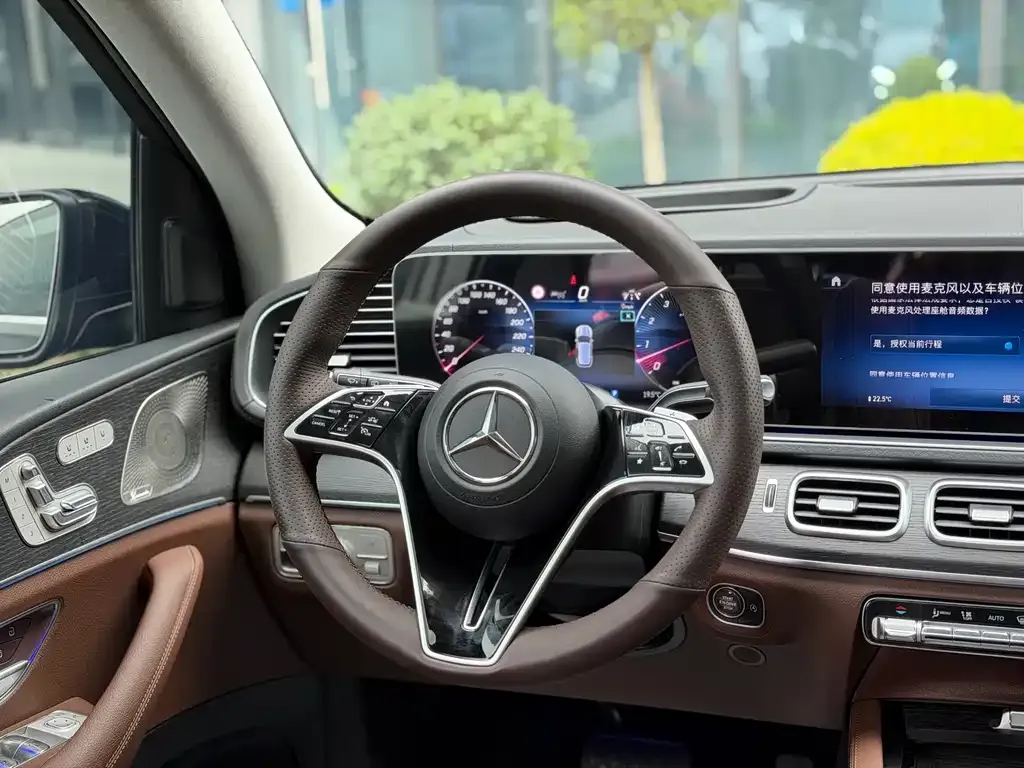 Mercedes-Benz GLE — фото 4